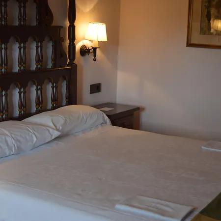 Parador De Gredos-3